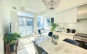 Infivilla Amazing Penthouse Living In Sunrise- Breathtaking Skyline Lake View Downtown Toronto!A
